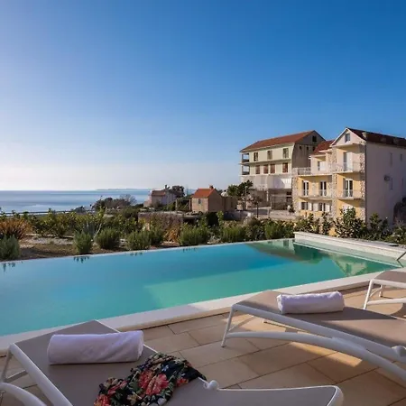 Ferienhaus Fur 10 Personen In Priosten, Dalmatien Norddalmatien - B61768 Σπίτι διακοπών *